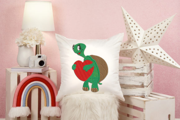 Cute Baby Turtle: A Seasonal Embroidery Gem for Holiday Gifting